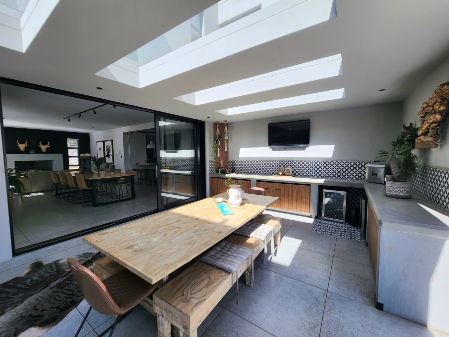 4 Bedroom Property for Sale in Sable Hills Gauteng