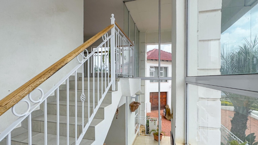 10 Bedroom Property for Sale in Waterkloof Ridge Gauteng