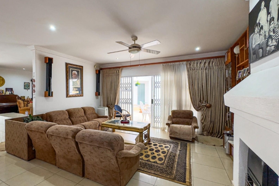 10 Bedroom Property for Sale in Waterkloof Ridge Gauteng