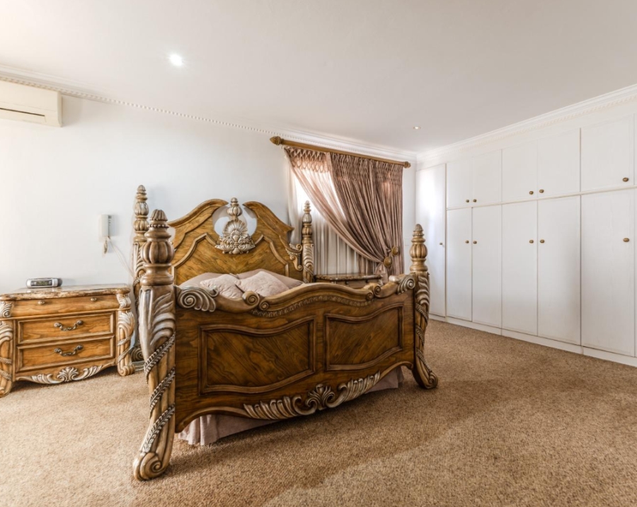 10 Bedroom Property for Sale in Waterkloof Ridge Gauteng