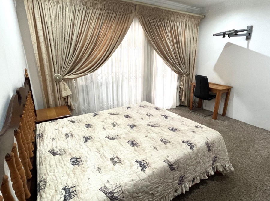 10 Bedroom Property for Sale in Waterkloof Ridge Gauteng