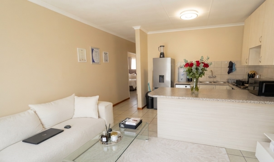 1 Bedroom Property for Sale in Grand Central Gauteng