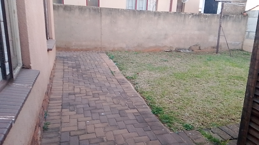 2 Bedroom Property for Sale in Soshanguve East Gauteng