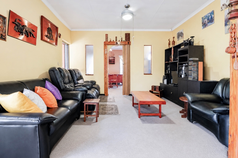 4 Bedroom Property for Sale in Wingate Park Gauteng