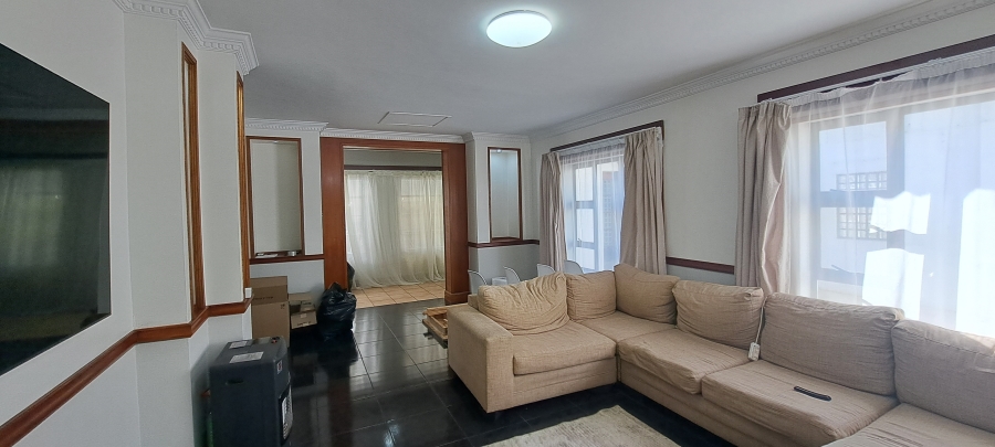 To Let 3 Bedroom Property for Rent in Maraisburg Gauteng