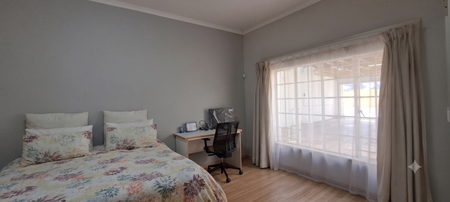 To Let 3 Bedroom Property for Rent in Maraisburg Gauteng