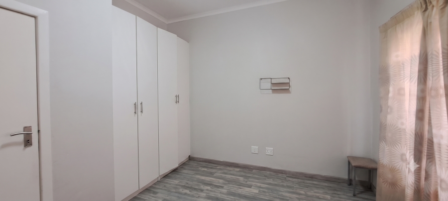 To Let 3 Bedroom Property for Rent in Maraisburg Gauteng