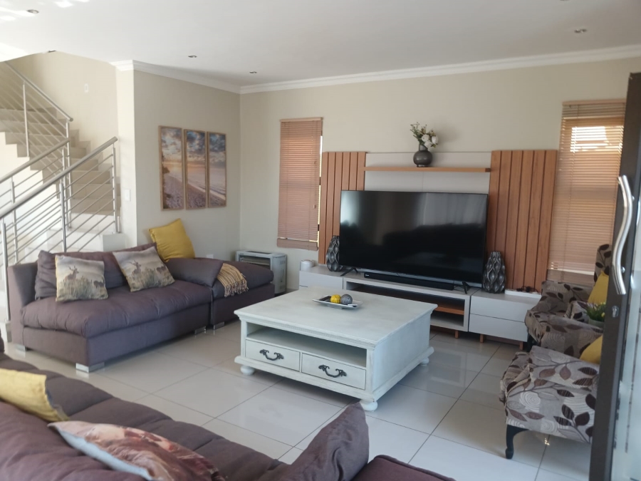 3 Bedroom Property for Sale in Zambezi Manor Lifestyle Estate Gauteng