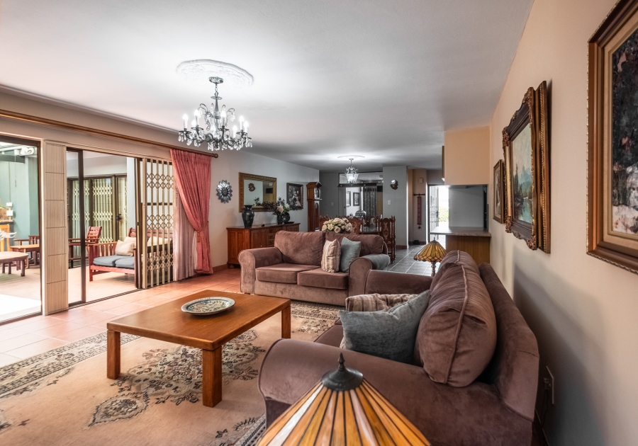 2 Bedroom Property for Sale in Faerie Glen Gauteng