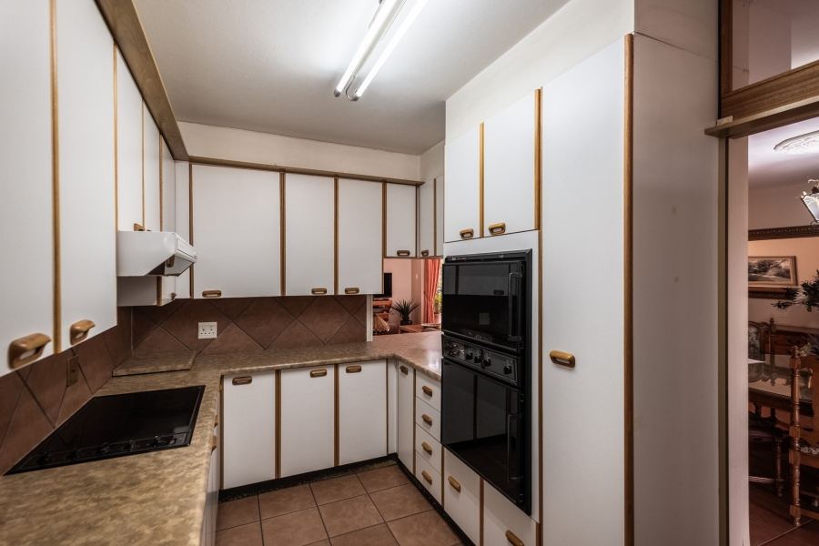 2 Bedroom Property for Sale in Faerie Glen Gauteng