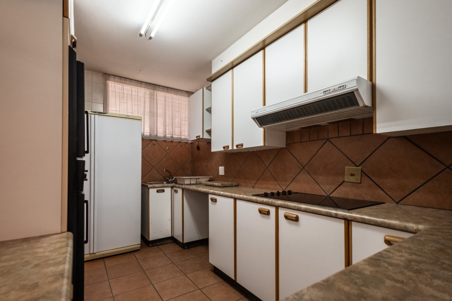 2 Bedroom Property for Sale in Faerie Glen Gauteng