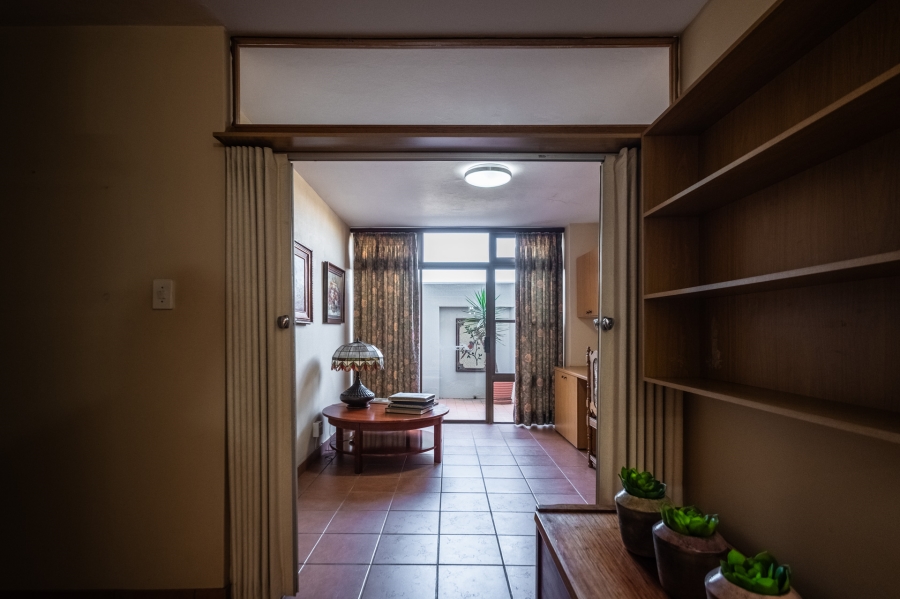 2 Bedroom Property for Sale in Faerie Glen Gauteng