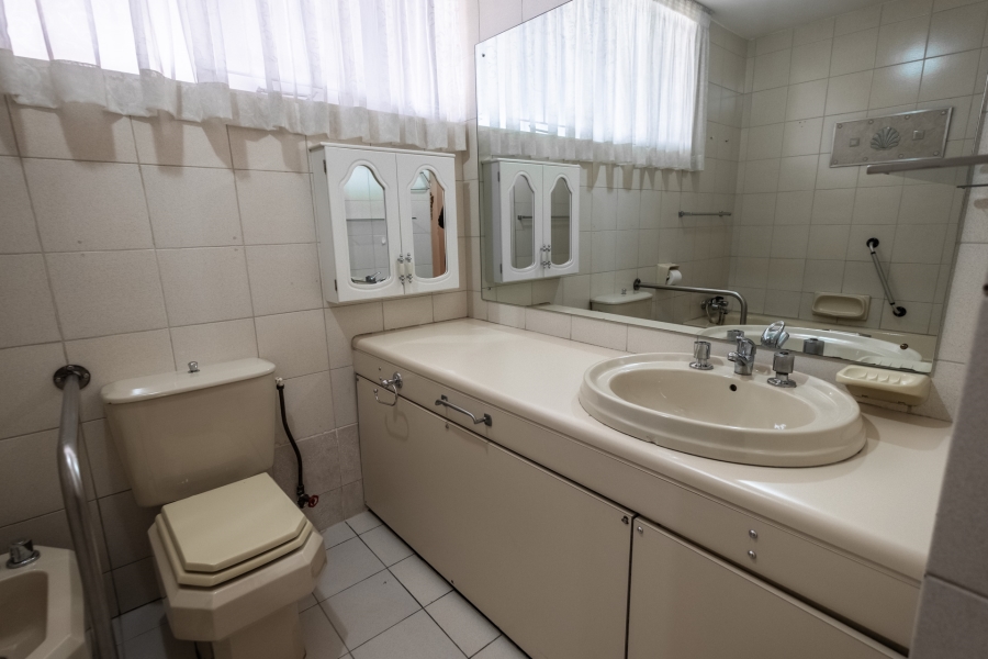 2 Bedroom Property for Sale in Faerie Glen Gauteng