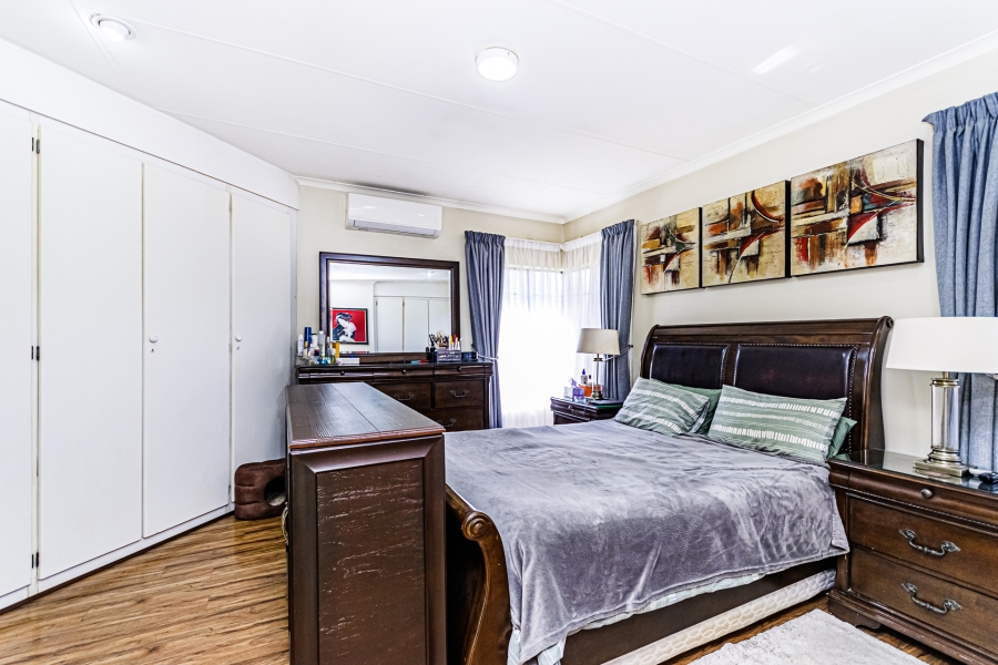 3 Bedroom Property for Sale in Hennopspark Gauteng