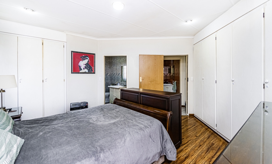 3 Bedroom Property for Sale in Hennopspark Gauteng
