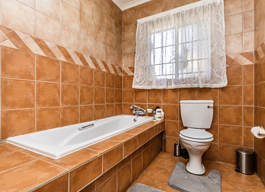 3 Bedroom Property for Sale in Hennopspark Gauteng
