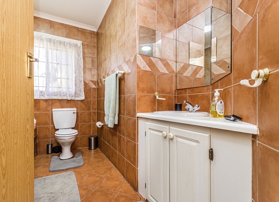 3 Bedroom Property for Sale in Hennopspark Gauteng