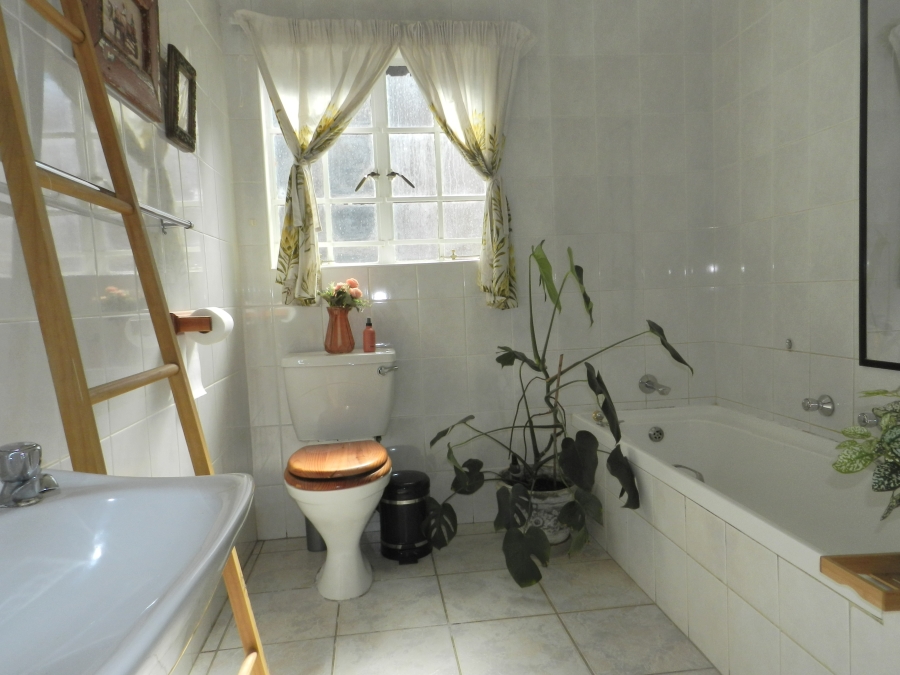 To Let 2 Bedroom Property for Rent in Weltevreden Park Gauteng