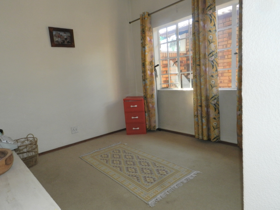 To Let 2 Bedroom Property for Rent in Weltevreden Park Gauteng