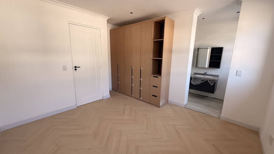 To Let 2 Bedroom Property for Rent in Bryanston Gauteng
