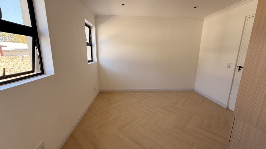 To Let 2 Bedroom Property for Rent in Bryanston Gauteng