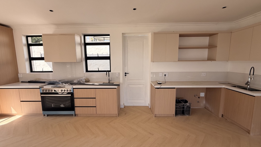 To Let 2 Bedroom Property for Rent in Bryanston Gauteng