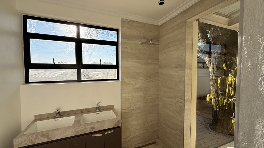 To Let 2 Bedroom Property for Rent in Bryanston Gauteng