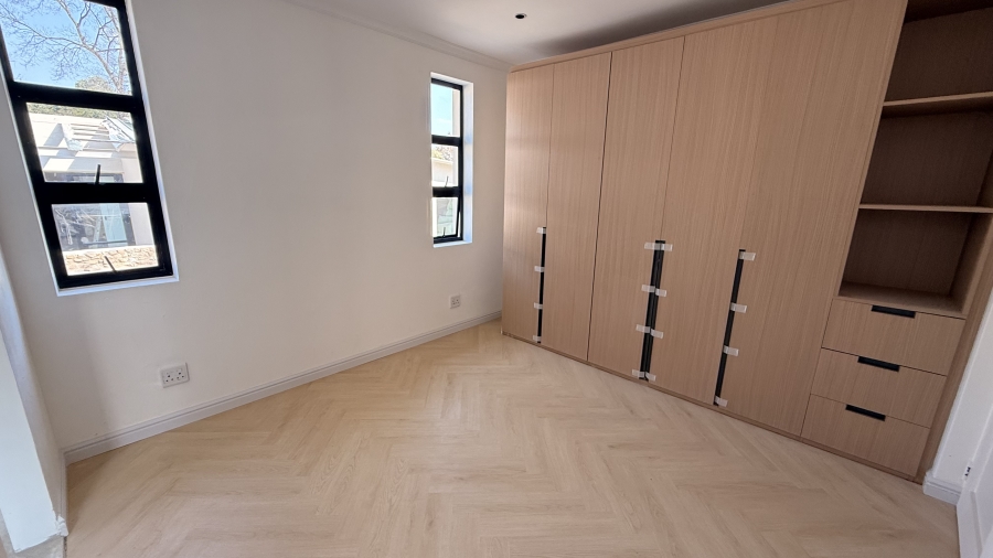 To Let 2 Bedroom Property for Rent in Bryanston Gauteng