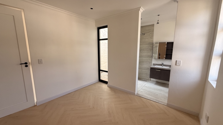 To Let 2 Bedroom Property for Rent in Bryanston Gauteng