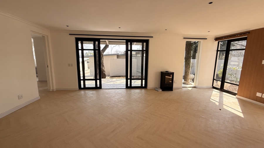To Let 2 Bedroom Property for Rent in Bryanston Gauteng