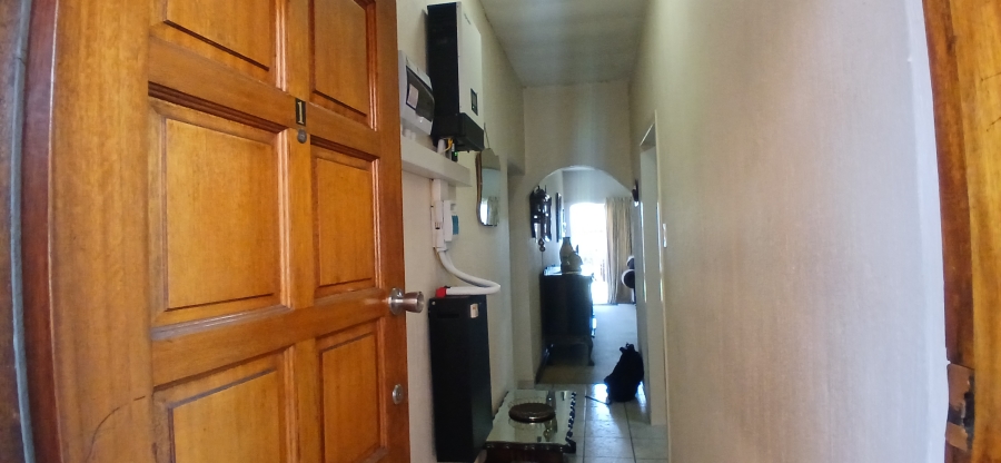 2 Bedroom Property for Sale in New Redruth Gauteng