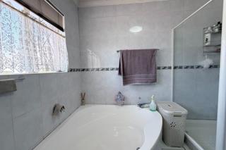 4 Bedroom Property for Sale in Brackendowns Gauteng