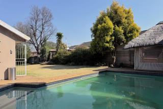 4 Bedroom Property for Sale in Brackendowns Gauteng