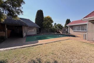 4 Bedroom Property for Sale in Brackendowns Gauteng