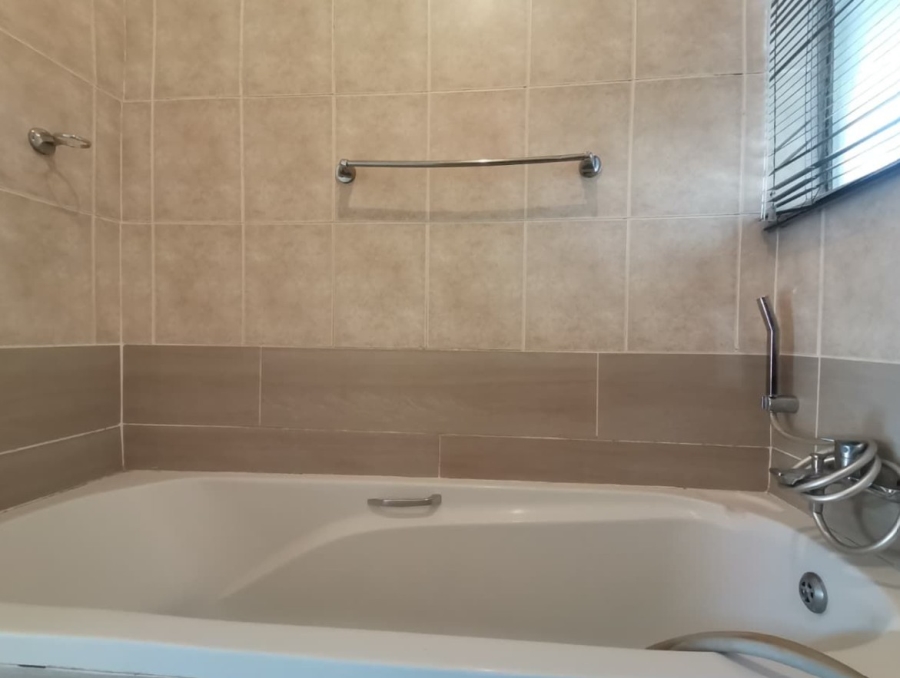 2 Bedroom Property for Sale in Naturena Gauteng