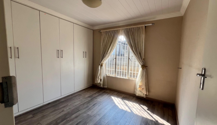 2 Bedroom Property for Sale in Naturena Gauteng