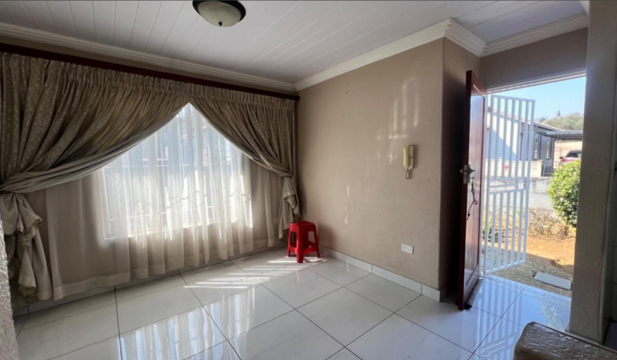 2 Bedroom Property for Sale in Naturena Gauteng