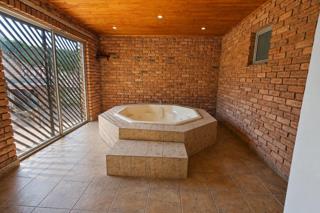 3 Bedroom Property for Sale in Brackendowns Gauteng
