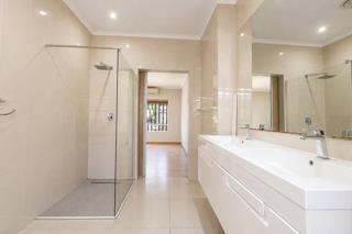 3 Bedroom Property for Sale in Brackendowns Gauteng