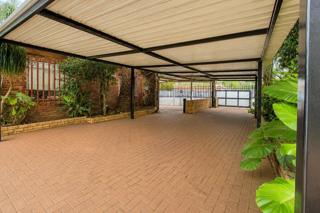 3 Bedroom Property for Sale in Brackendowns Gauteng