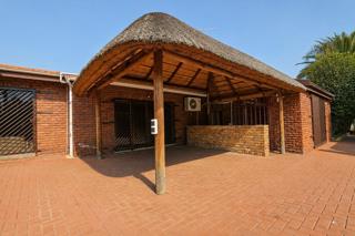 3 Bedroom Property for Sale in Brackendowns Gauteng