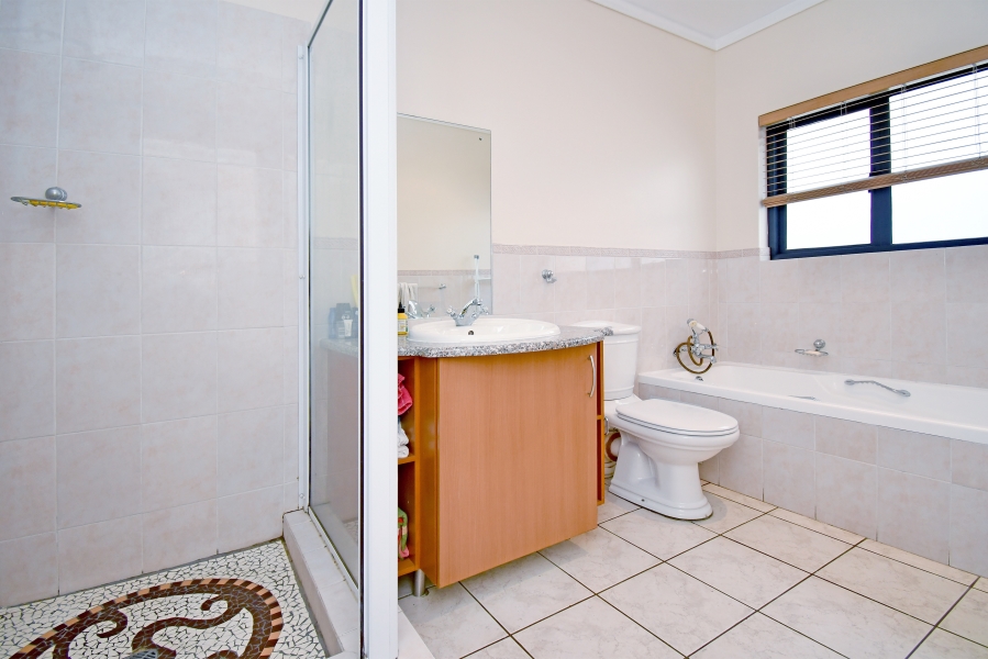 2 Bedroom Property for Sale in Morningside Gauteng