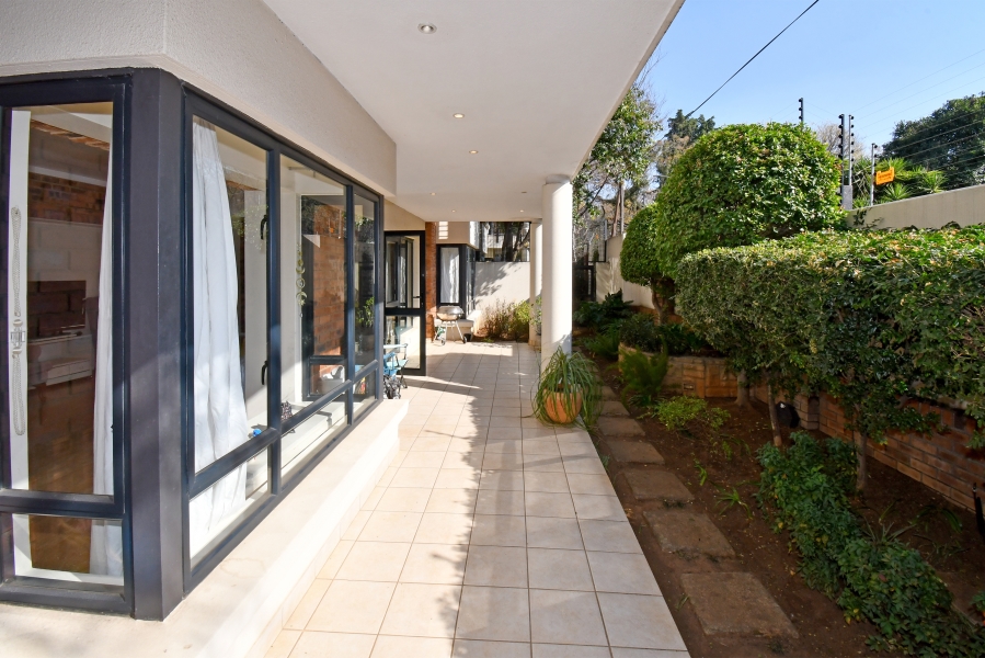 2 Bedroom Property for Sale in Morningside Gauteng