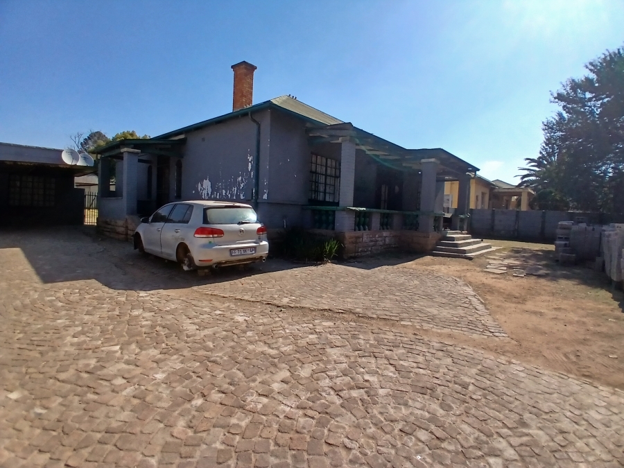 11 Bedroom Property for Sale in Delville Gauteng