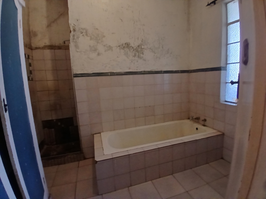 11 Bedroom Property for Sale in Delville Gauteng