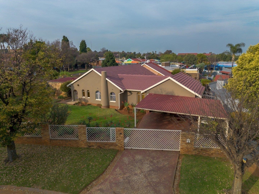 4 Bedroom Property for Sale in Albemarle Gauteng