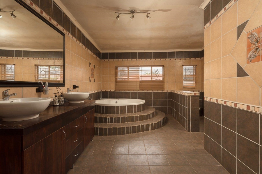 4 Bedroom Property for Sale in Albemarle Gauteng