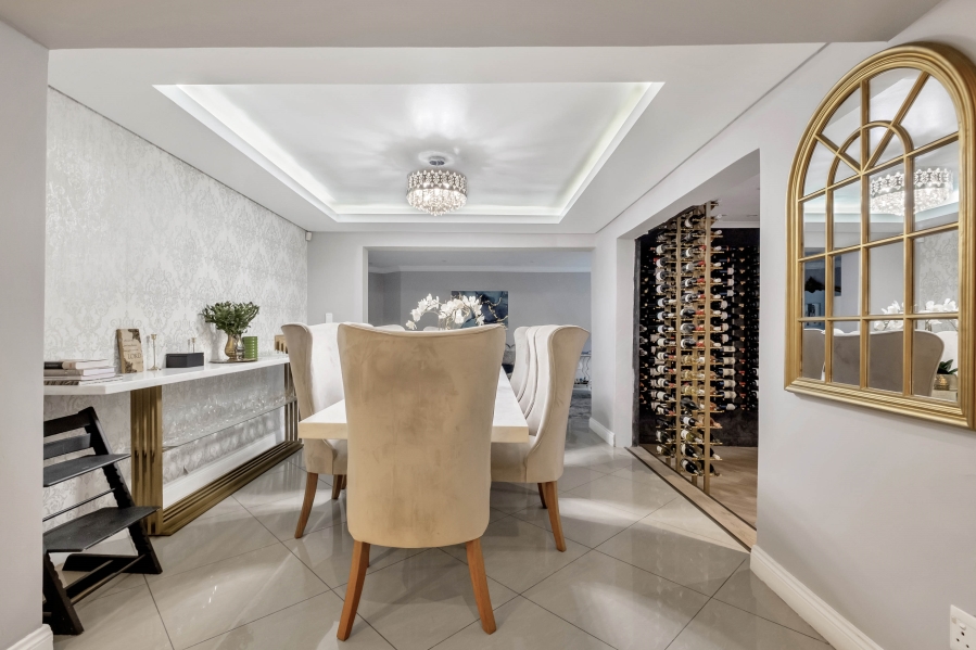 4 Bedroom Property for Sale in Morningside Manor Gauteng