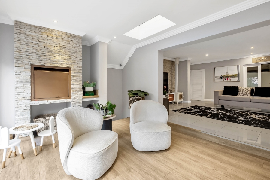 4 Bedroom Property for Sale in Morningside Manor Gauteng