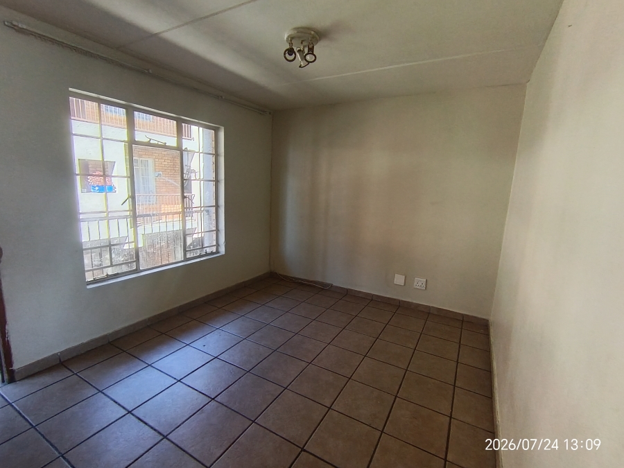 To Let 2 Bedroom Property for Rent in Kempton Park Central Gauteng